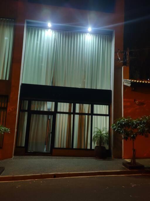Local Nobre Facil Acesso Pxm Tdo Villa Bauru Exteriör bild